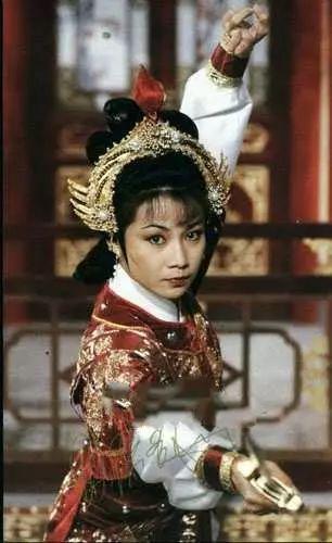 85版《杨家将》仅6集,却云集香港几乎所有的老牌女神!