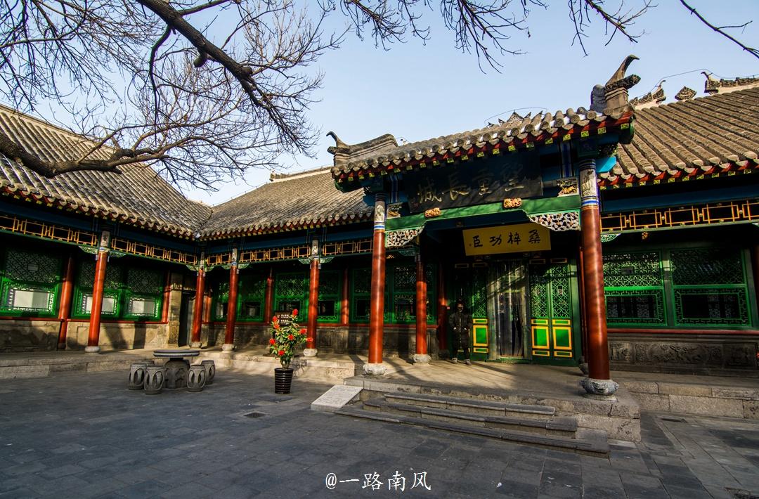 这座北方城市曾是满清首都,又是足球之乡,旅游