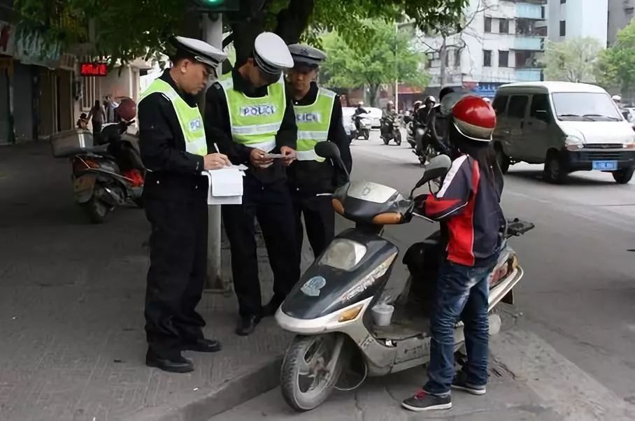 招聘电动车_修电动车店招图片(3)