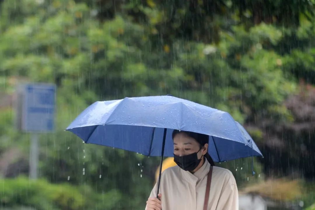 【天气 近期我省中南部多降水 天气凉爽适宜应考