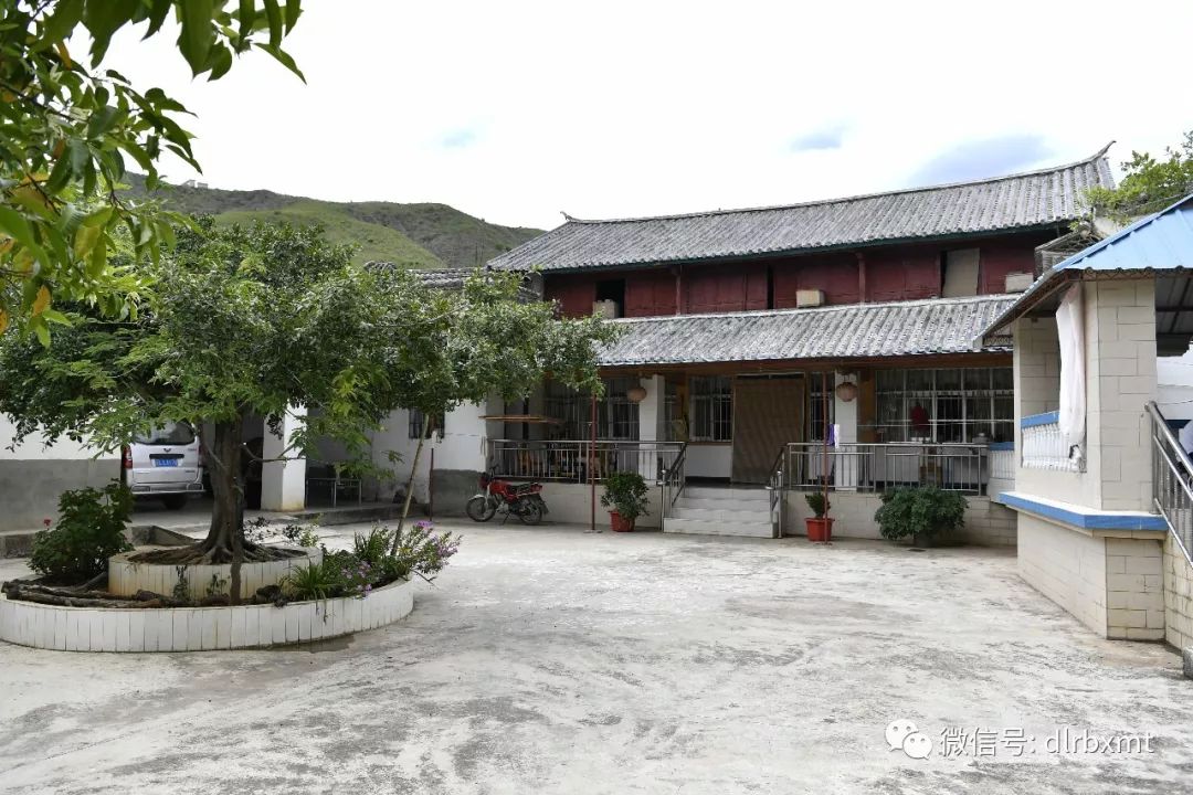 乌龙坝村易地扶贫搬迁点双塘新村占地37