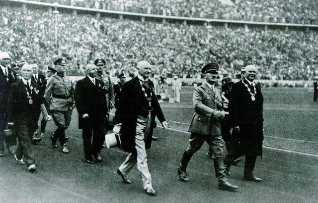 1938法国世界杯德国男足爆冷首轮出局,第二年