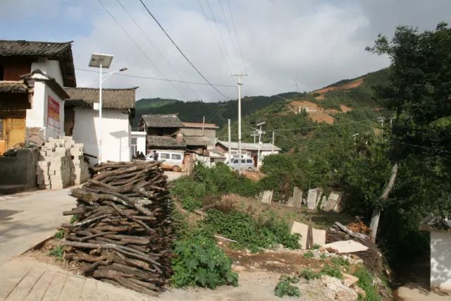 宾川人口大镇_宾川鸡足山镇照片(3)