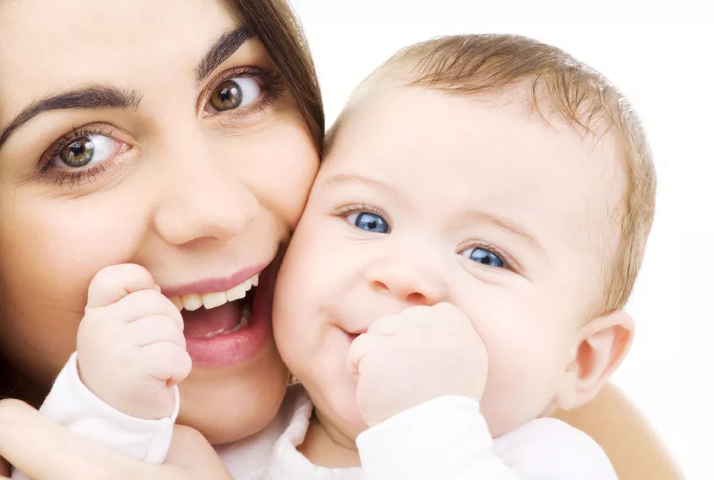 女人口生孩子_女人生孩子顺产正面图