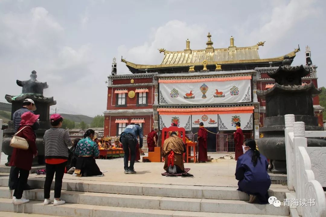 单眼睛再游互助县却藏寺