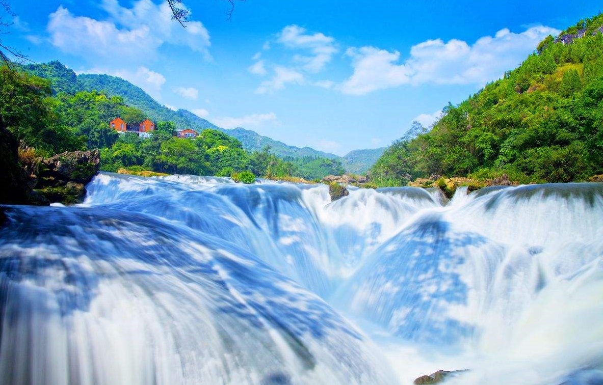 贵州最大的黑马城市:被称为瀑布之乡,夜郎自大
