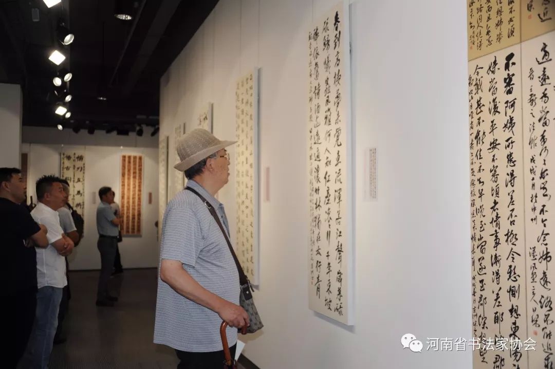 河南省书法家协会第六届理事书法作品展今日在郑州升达艺术馆开幕