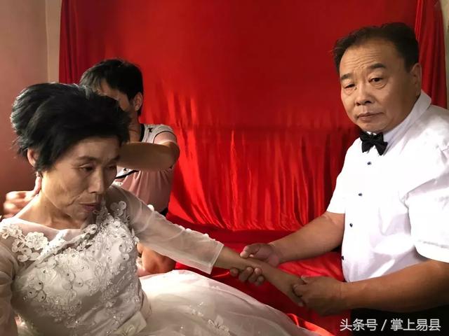 易县婚纱_易县太行水镇图片