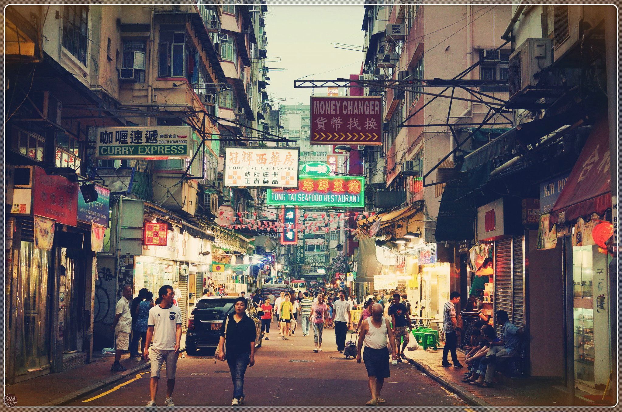 熟悉的名字与场景，逛吃庙街，体验香港文化。：雷火电竞官方网站(图5)