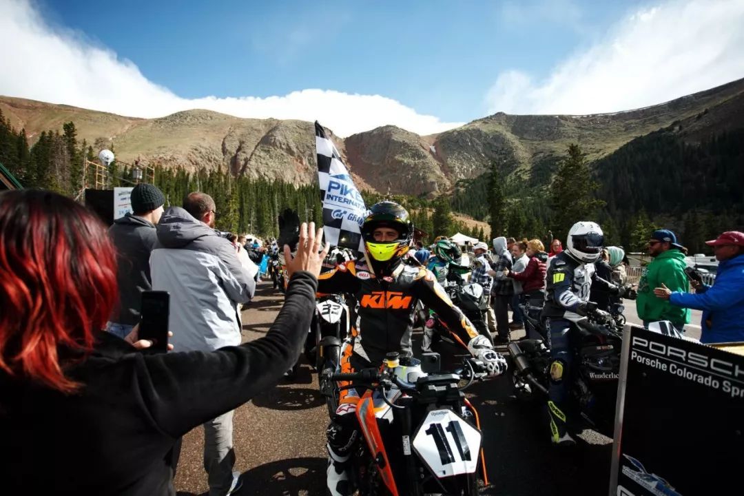 2018" 派克峰登山赛,杜卡迪,ktm 分获重量级和中量级