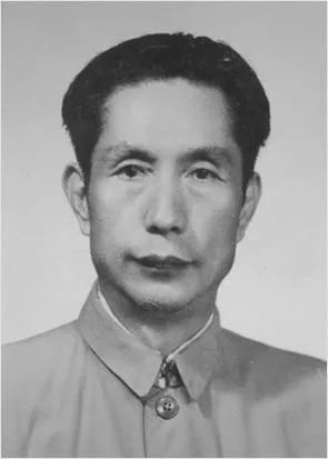 楚图南,早期革命教育家.