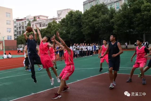 至江湾路口 热烈祝贺苍南县灵溪镇第三中学在2018年中考中再创佳绩