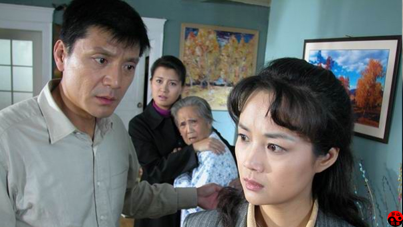 正文  2004年,76岁的鲁园和刘之冰,茹萍领衔主演了电视剧《守望幸福》