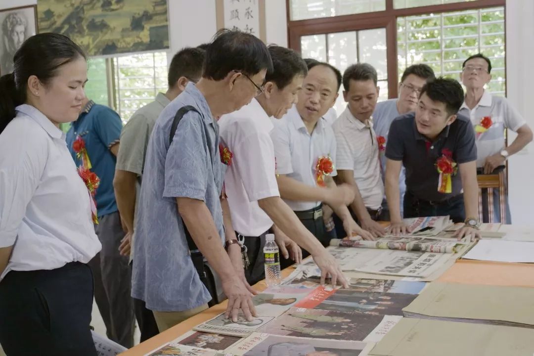 部部长杨志斌,省书协副主席,市文联主席陈鸿诚,市关工委主任欧德荣,原