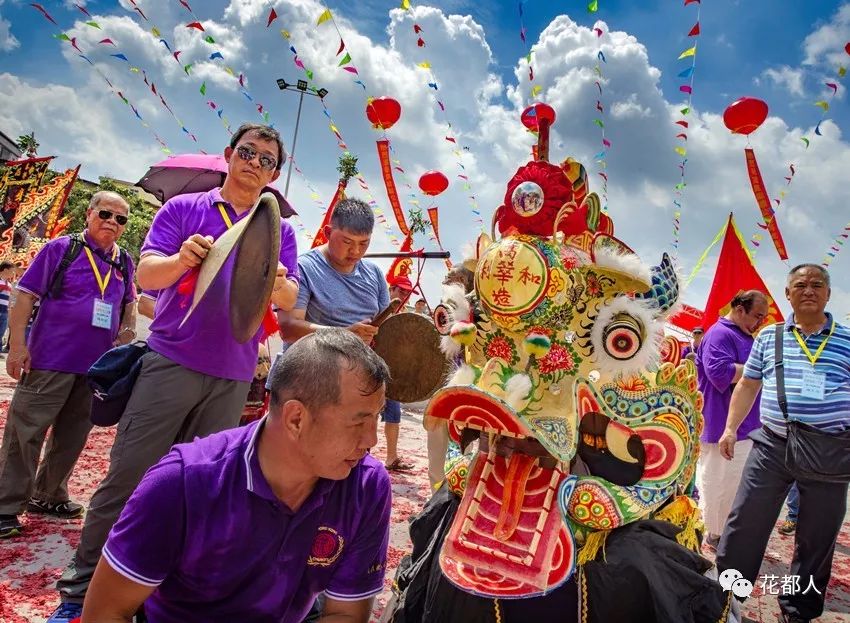 钟氏现在有多少人口_全国老人有多少人口