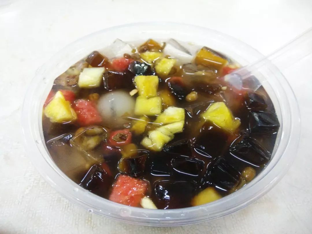 咸的甜的多种口味可供选择 小二最爱芋泥馅的 siguotang 漳州的四果汤