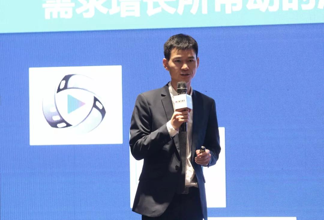 盘石联合创始人,全球移动事业部ceo兼总裁侯传式