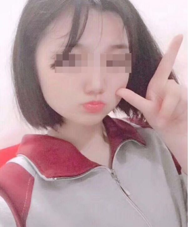 内衣唐菲_内衣美女