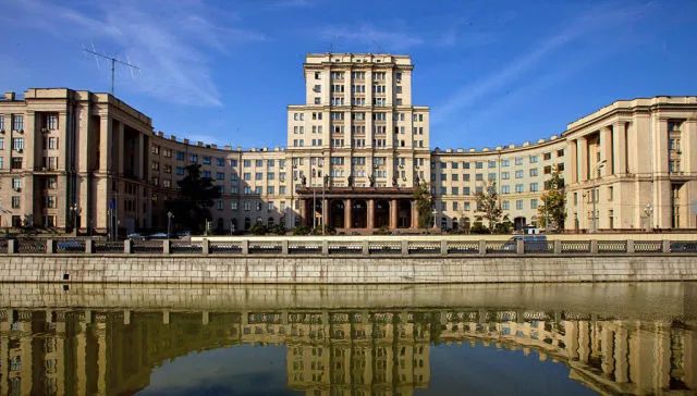 现莫斯科国立鲍曼技术大学