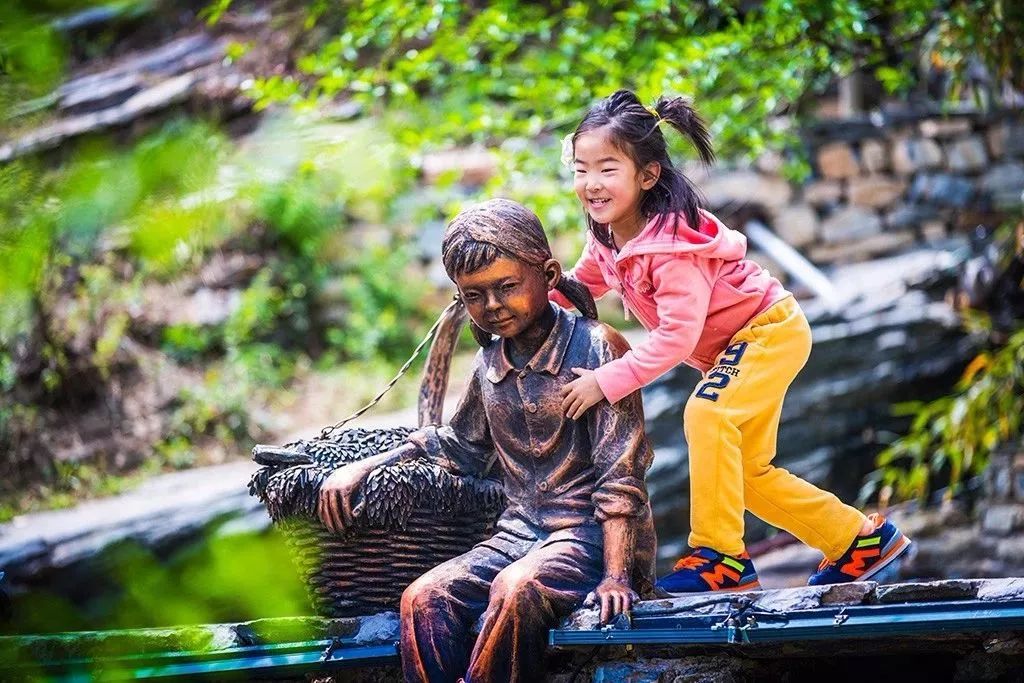 暑假|京郊避暑遛娃圣地,戏水登山住河畔民宿