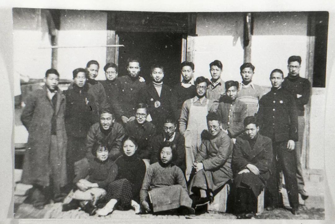 "左联"五烈士之一,杰出的革命诗人殷夫1927年入学,1931年牺牲同济大学