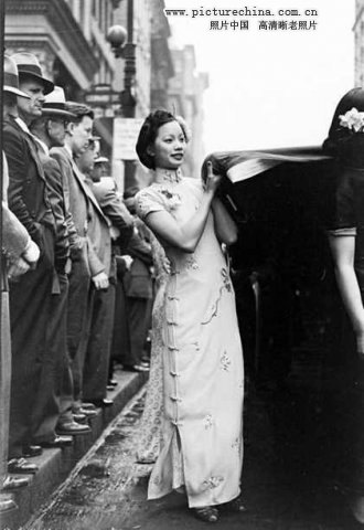 罕见老照片:纽约1938年中国旗袍美女抗日