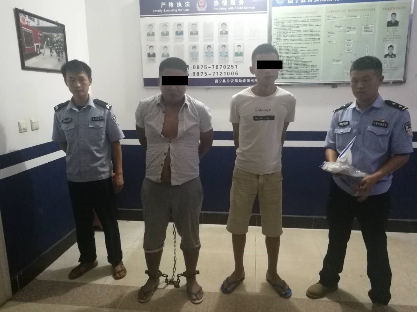 保山昌宁县公安局勐统派出所协助凤庆警方抓获两名在逃人员