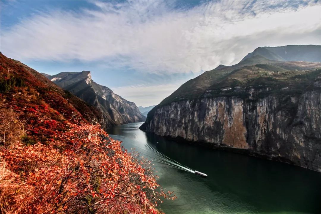 三峡之巅我故乡