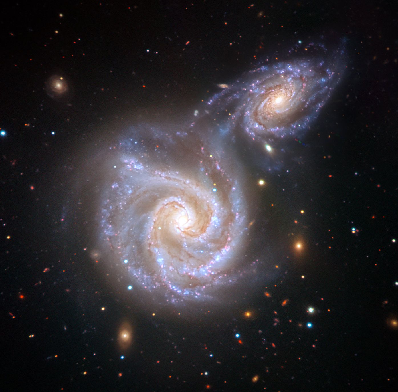 天文学家在一系列新论文中报告说:宇宙碰撞是银河系早期历史上的一个