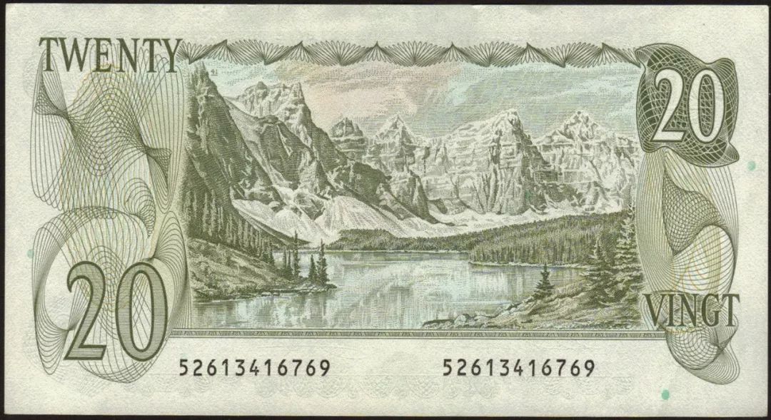 梦莲湖曾经出现在加拿大二十元的纸币上(1969年版),是国宝级的景观.