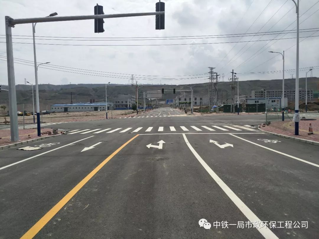 和平道路项目纬七路,经二路十字路口标线完成