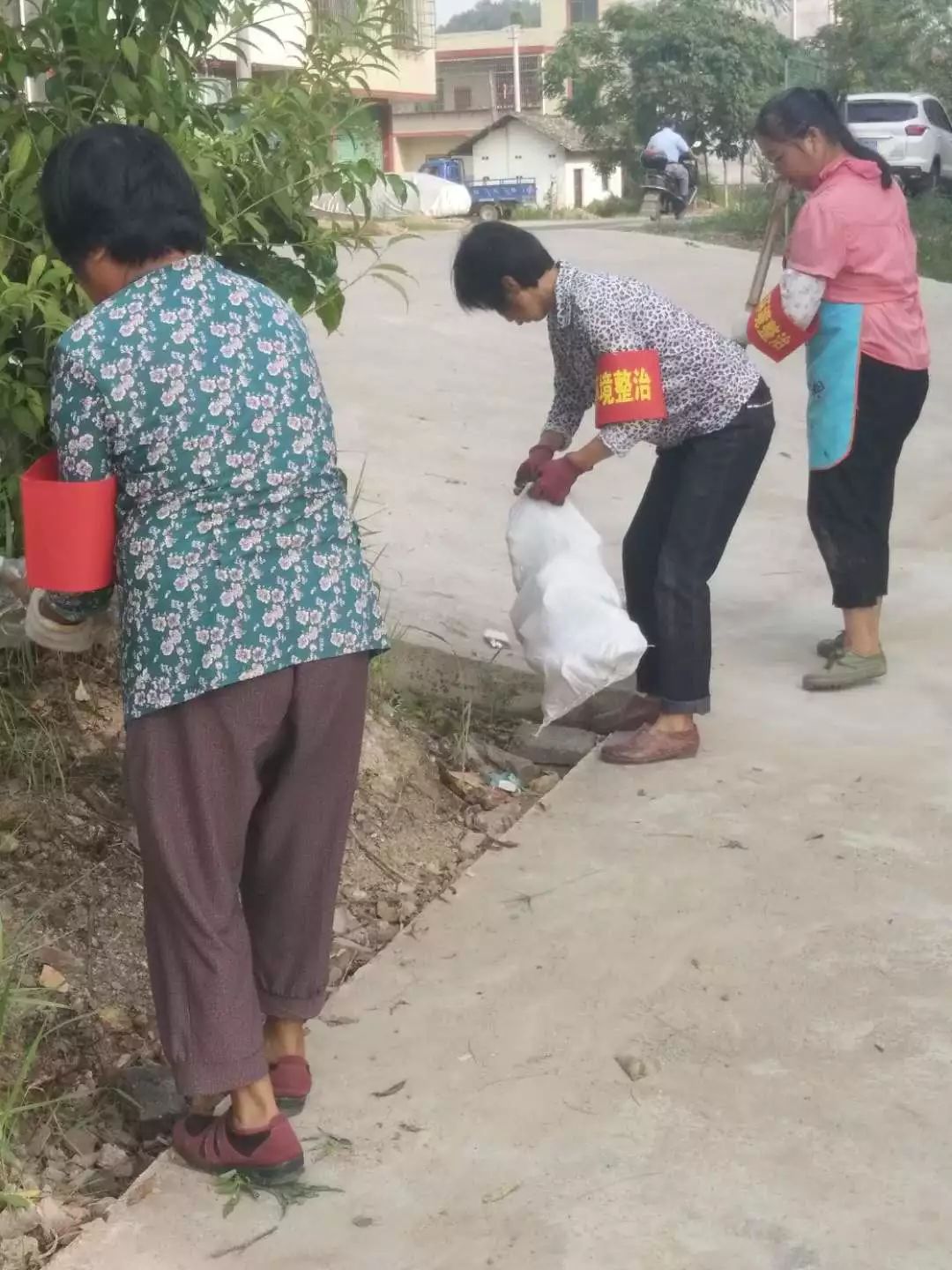 那务镇人口女人_人口普查(2)