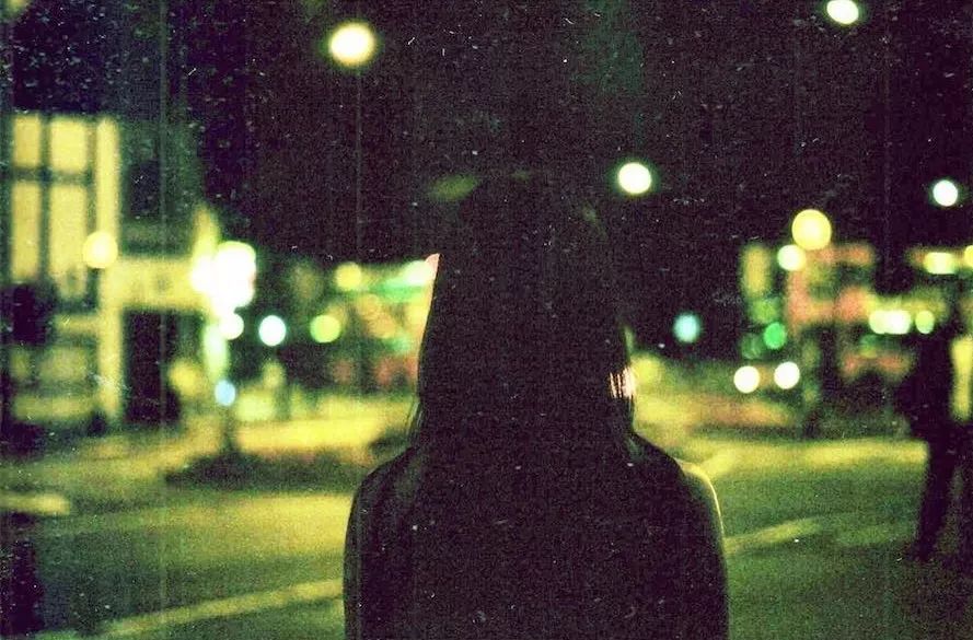 photo | 谁给了你勇气,在黑夜里独自面对自己