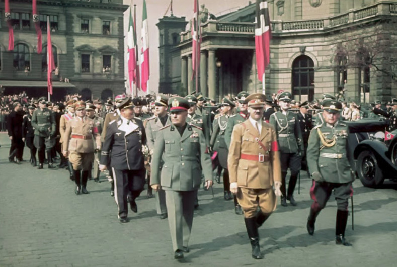 二战前夕纳粹德国阅兵典礼,爆发出的战争潜力让英法恐惧