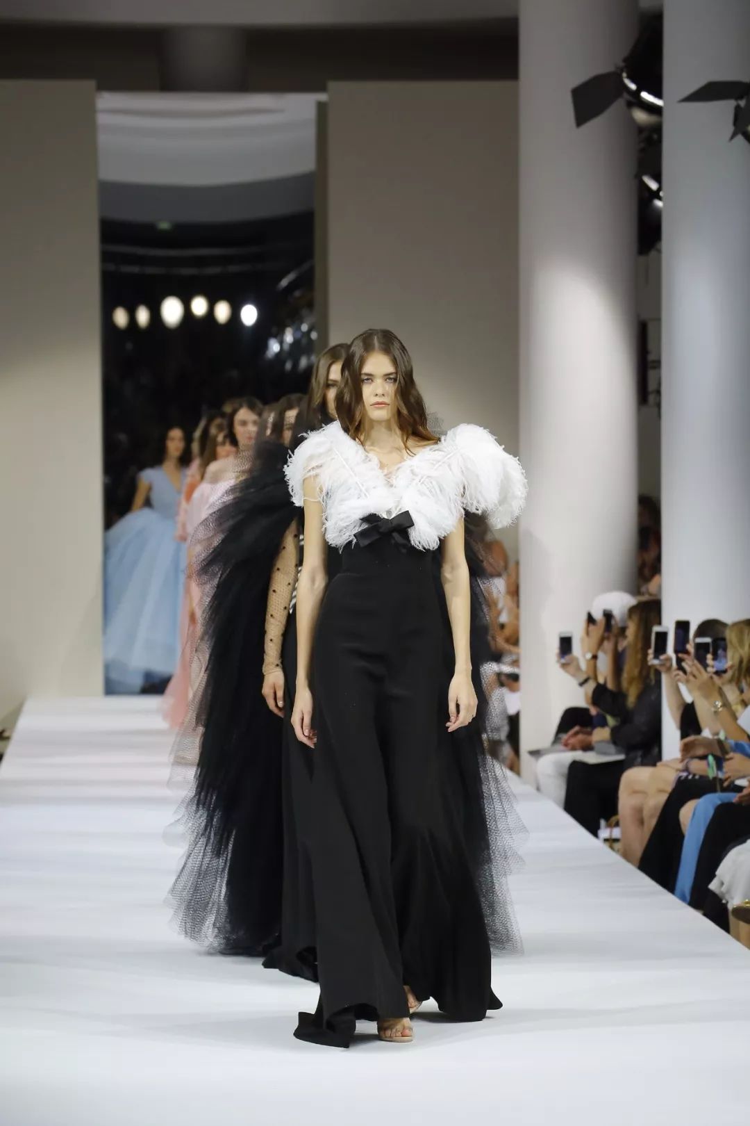 ALEXISMABILLE2018秋冬高级定制秀场