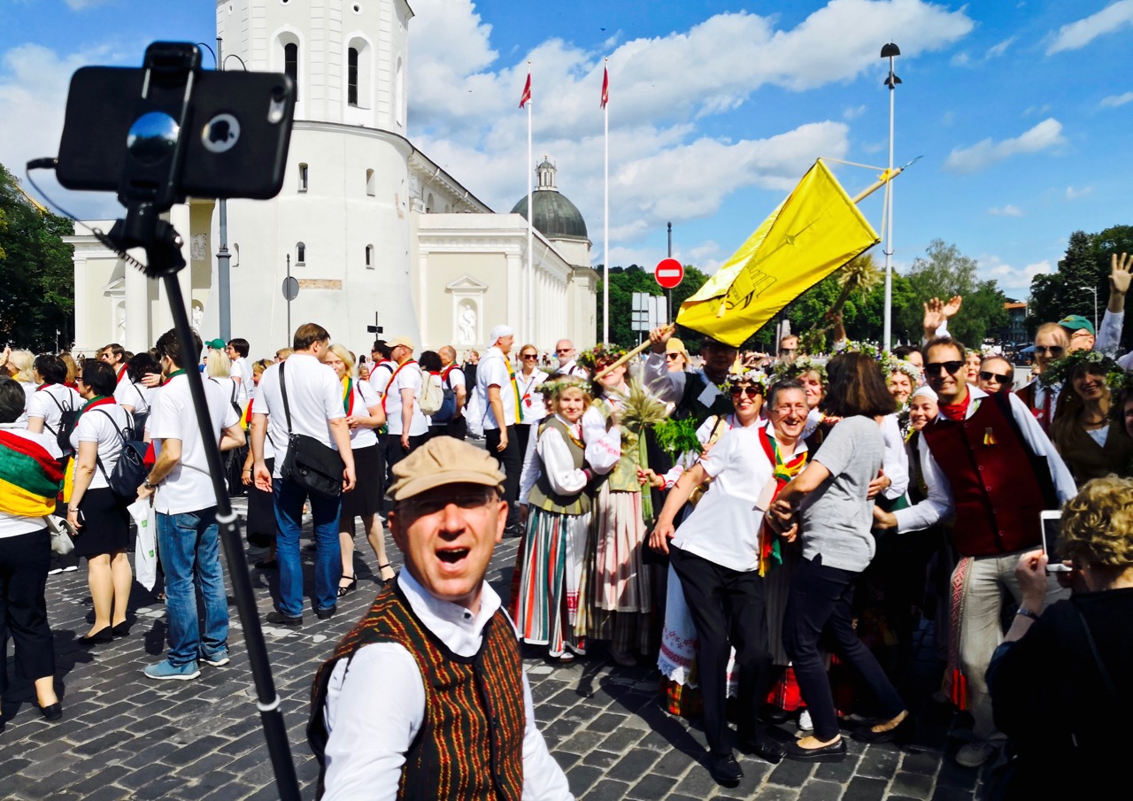 庆祝独立100周年,立陶宛国庆日狂欢美图多多