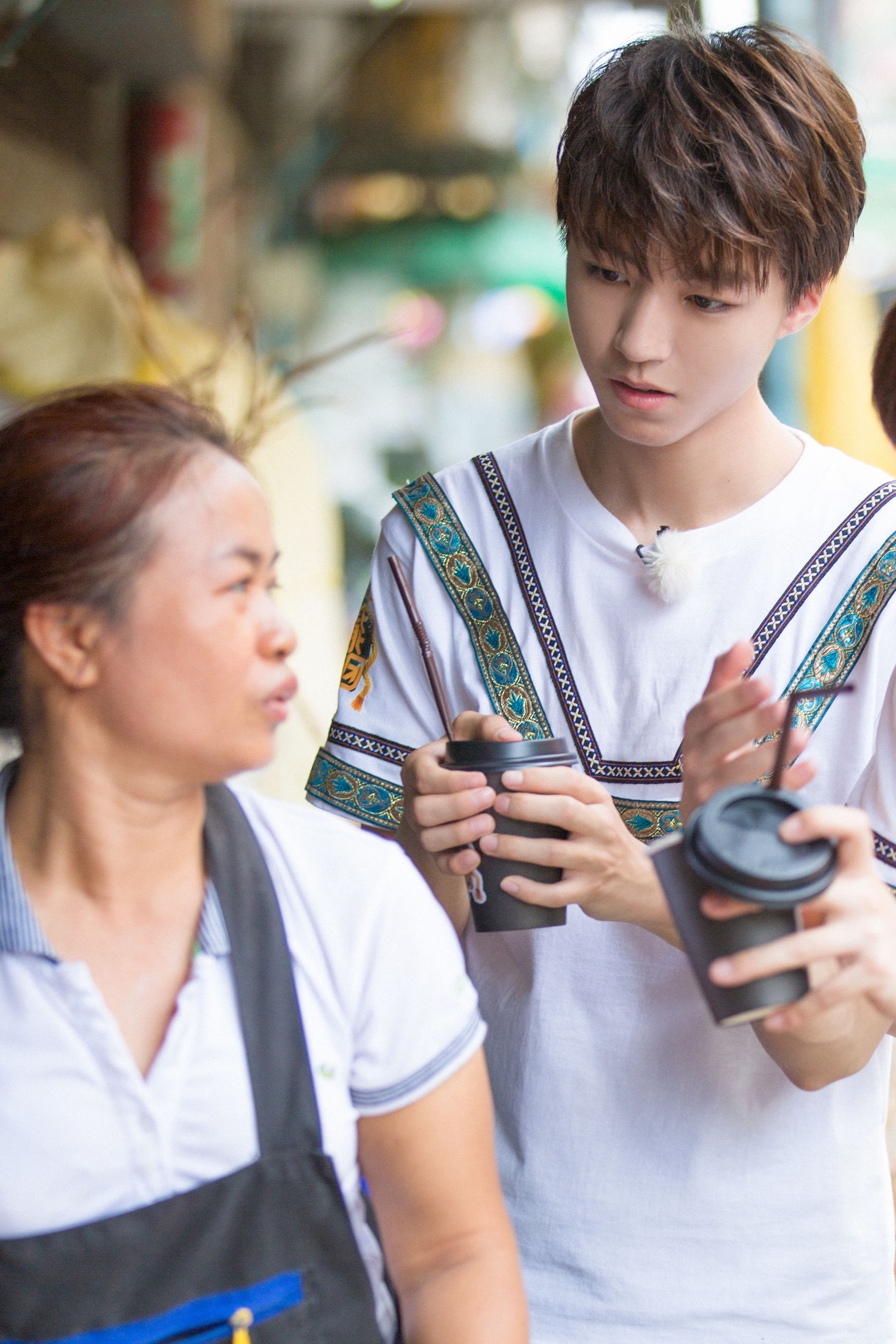 王俊凯《高能》收官高清美图 看奶白团子的射击枪法