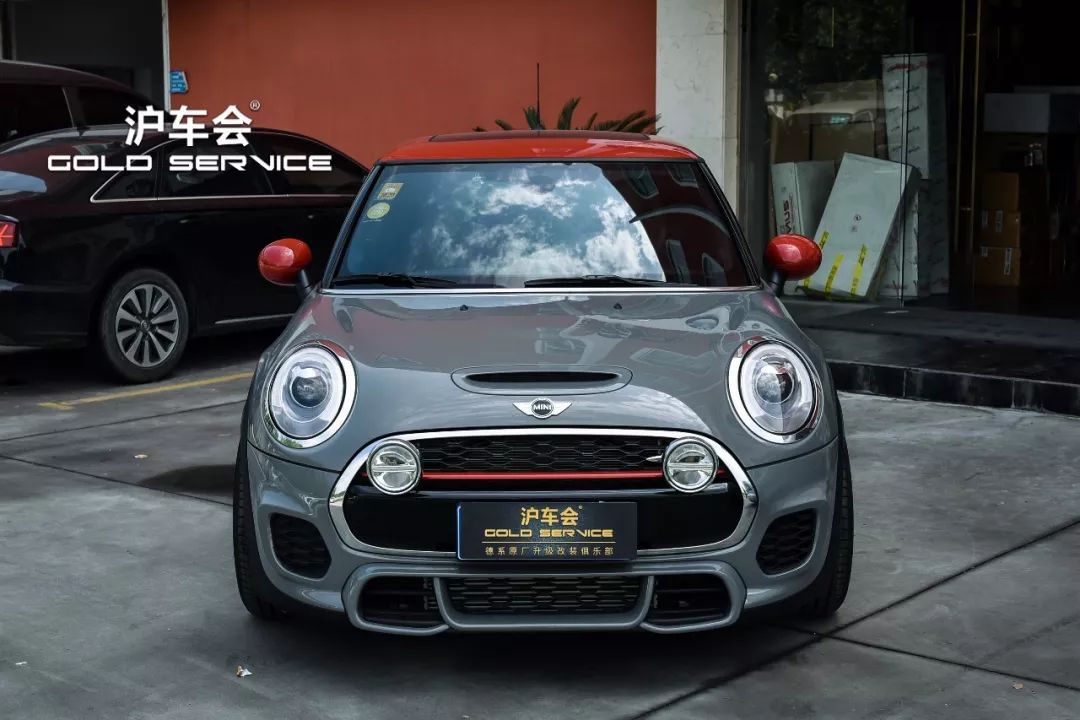 宝马mini jcw原厂升级记录仪,米字尾灯,305forged毂