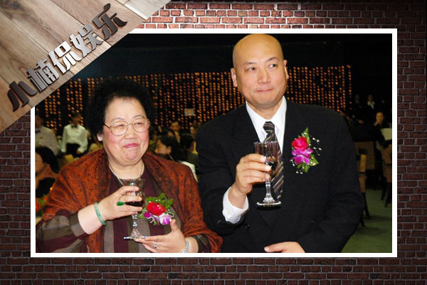 唐僧扮演者迟重瑞和他的富豪老婆近照,结婚28年未育仍