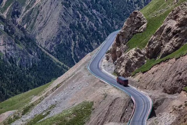 醉美独库公路最炫独酷骑行