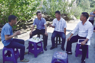 基层干部要接地气——记全省脱贫攻坚优秀党组织书记,钟山区大湾镇