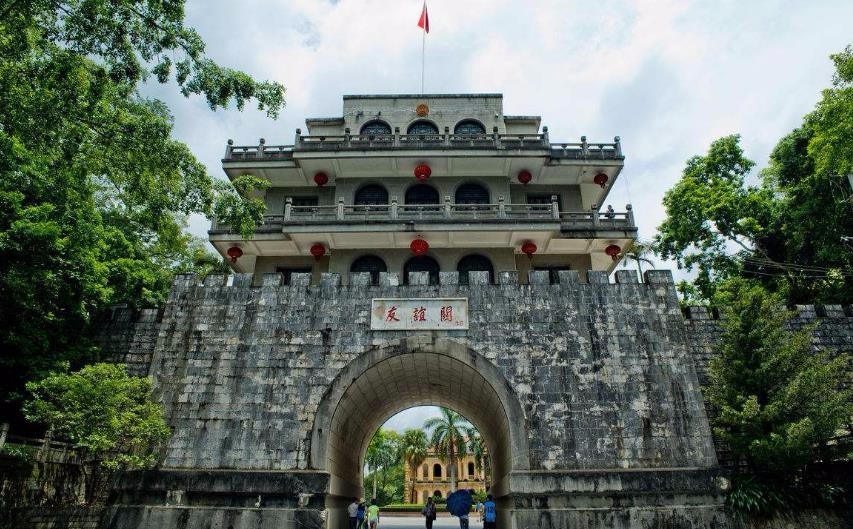 友谊关承载风雨崇左今与昔的地标