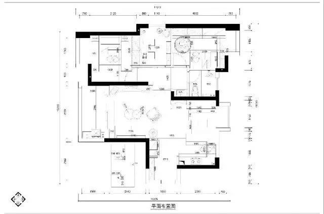 花了三个月终于装修完工,入户鞋柜很漂亮,餐桌卡座特实用,晒晒