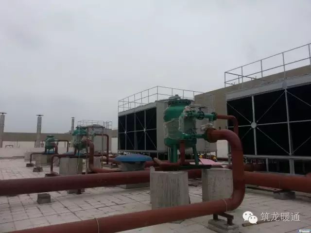 4-8 冷却塔水系统管道安装1