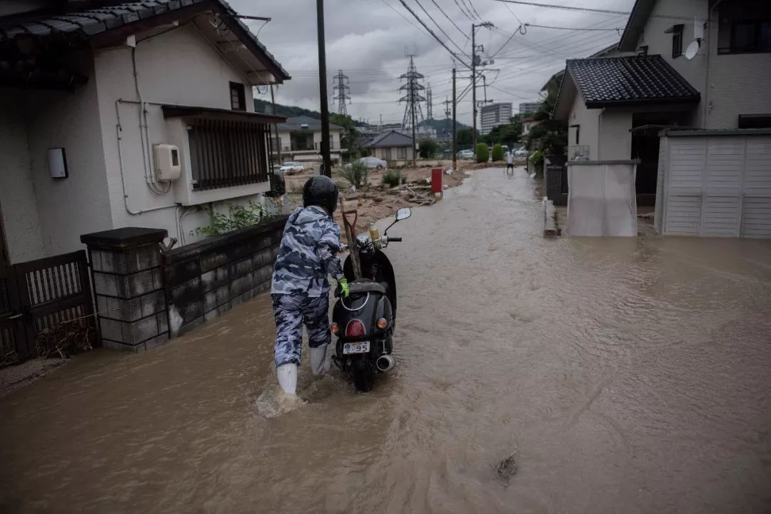 日本暴雨致百余人遇难,系1983年以来最严重一次