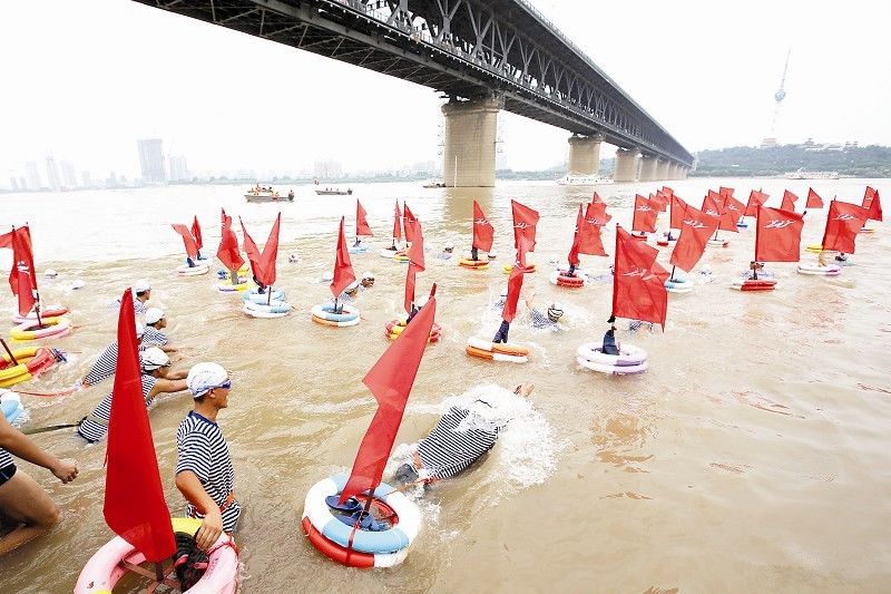 7月16日,我市将举行以"万里长江横渡极目楚天舒"为主题的2018第44届