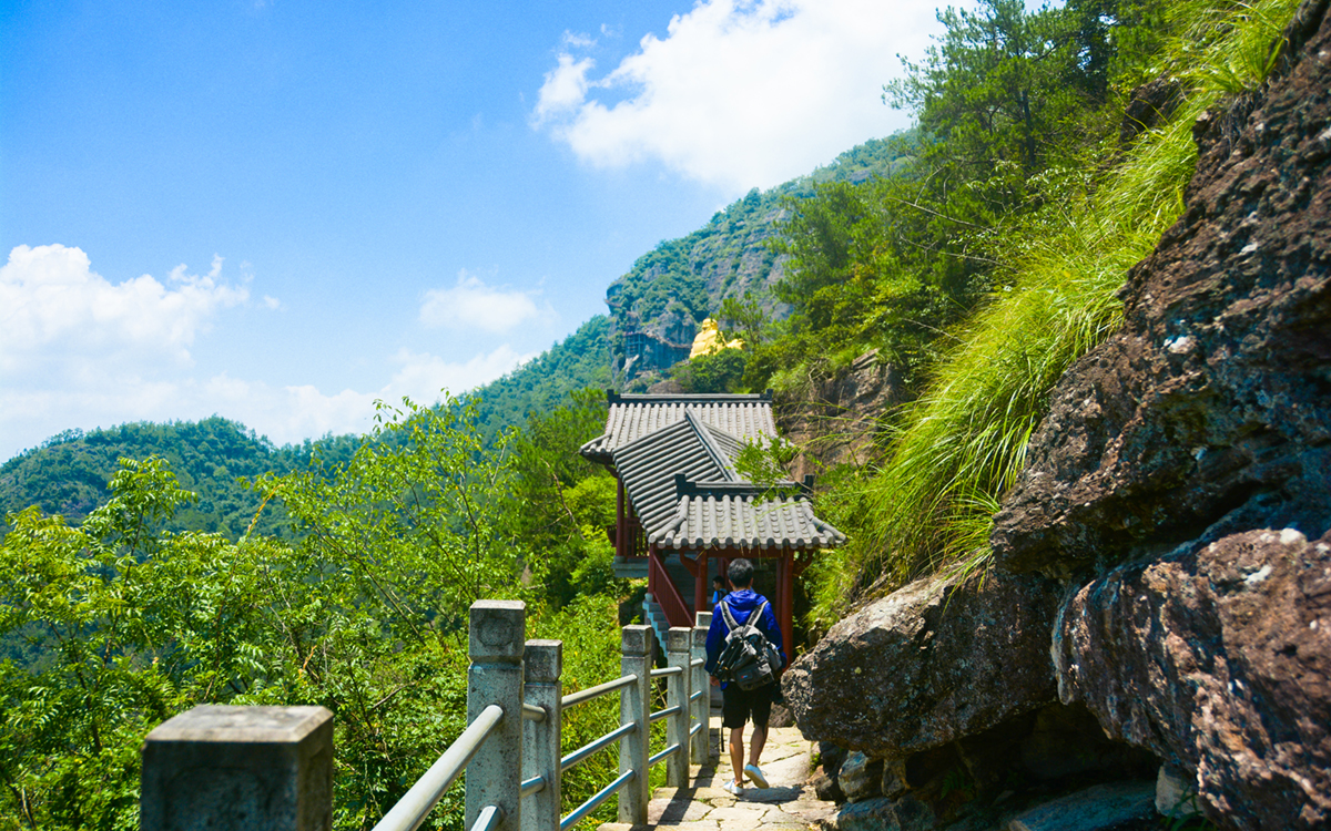 杭州境内，竟有一座江南第一悬空寺，比山西悬空寺落差高360米-im电竞官方网站入口(图10)