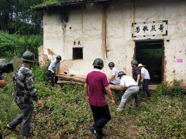 【石佛·记录】不惧风雨,一拆到底,石佛乡对"四必拆"