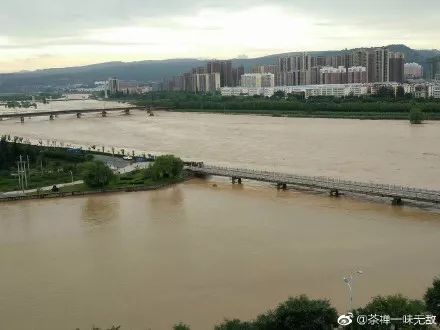 宝鸡市渭河段启动Ⅲ级防汛应急响应,同时提醒广大市民朋友远离渭河