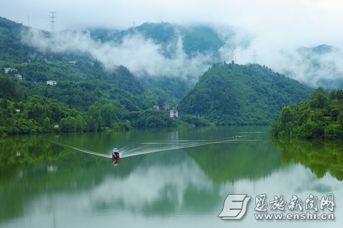 水墨山乡